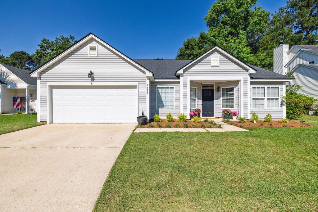 Photo of 2452 Cotton Creek Drive, Mount Pleasant, SC 29466 (MLS # 26014091)