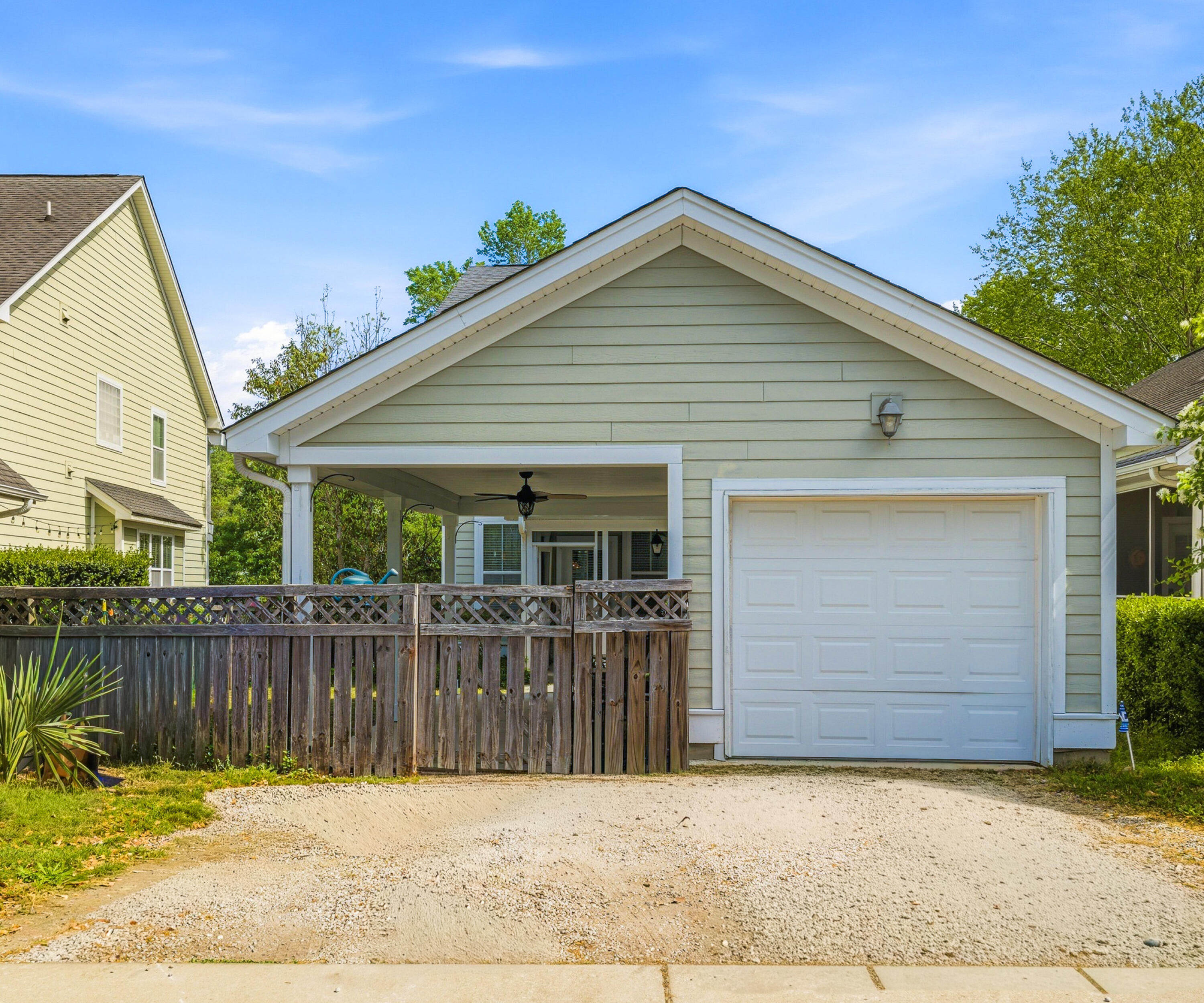 5292 E Dolphin Street