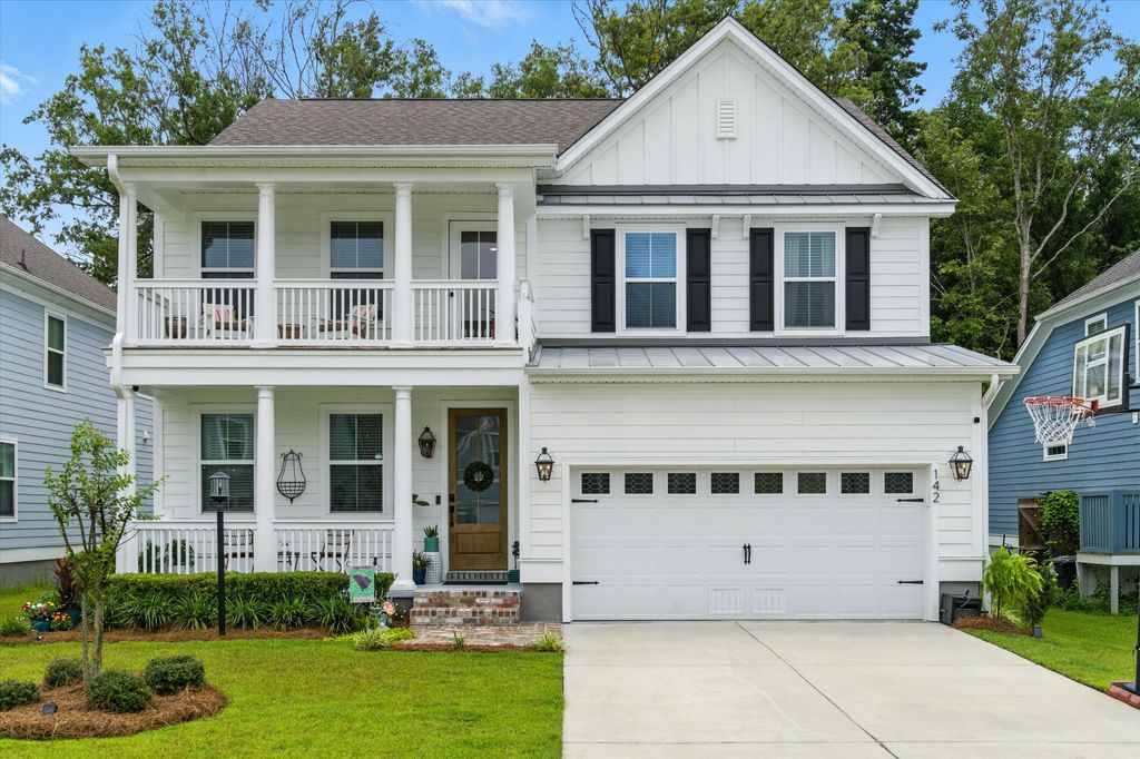 Photo of 142 Boots Branch Road, Summerville, SC 29485 (MLS # 26006716)