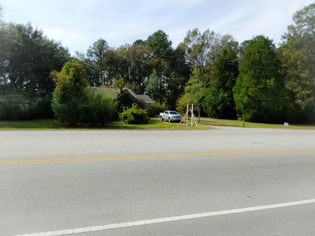Photo of 3331 W 5th N Street, Summerville, SC 29483 (MLS # 24026433)