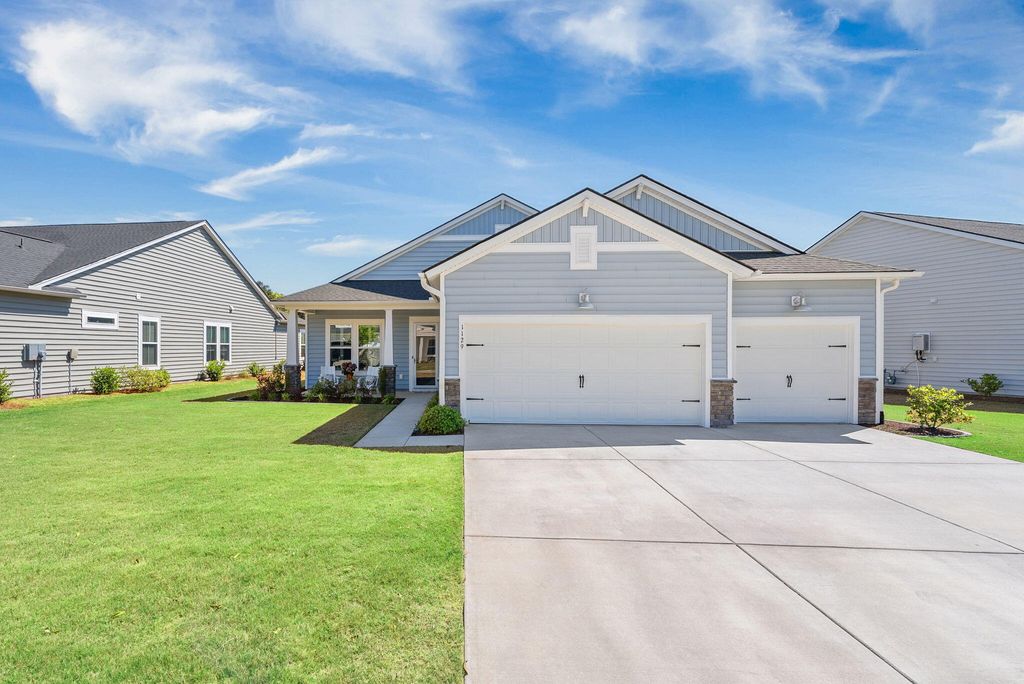 Photo of 1129 Cane Creek Way, Summerville, SC 29485 (MLS # 26012282)