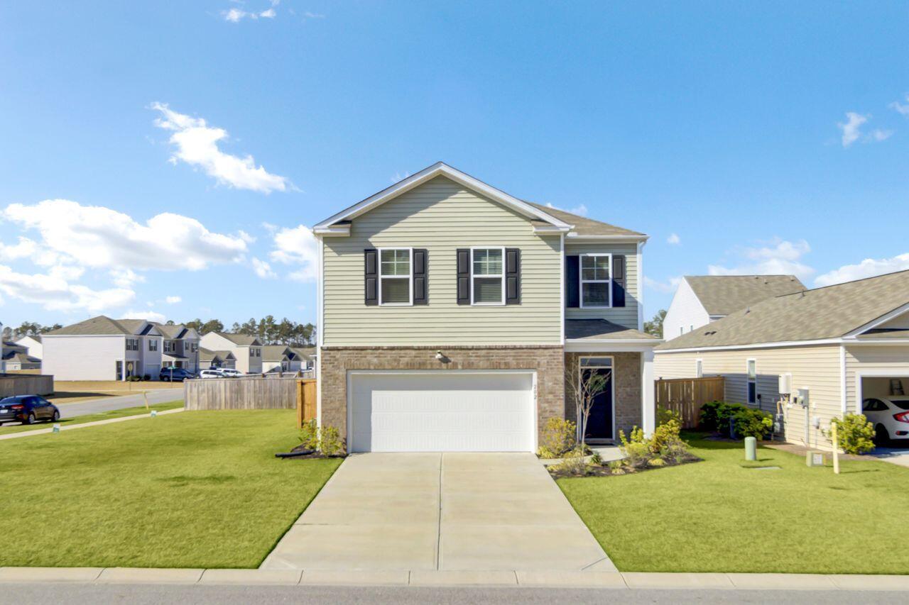 202 N Light Way