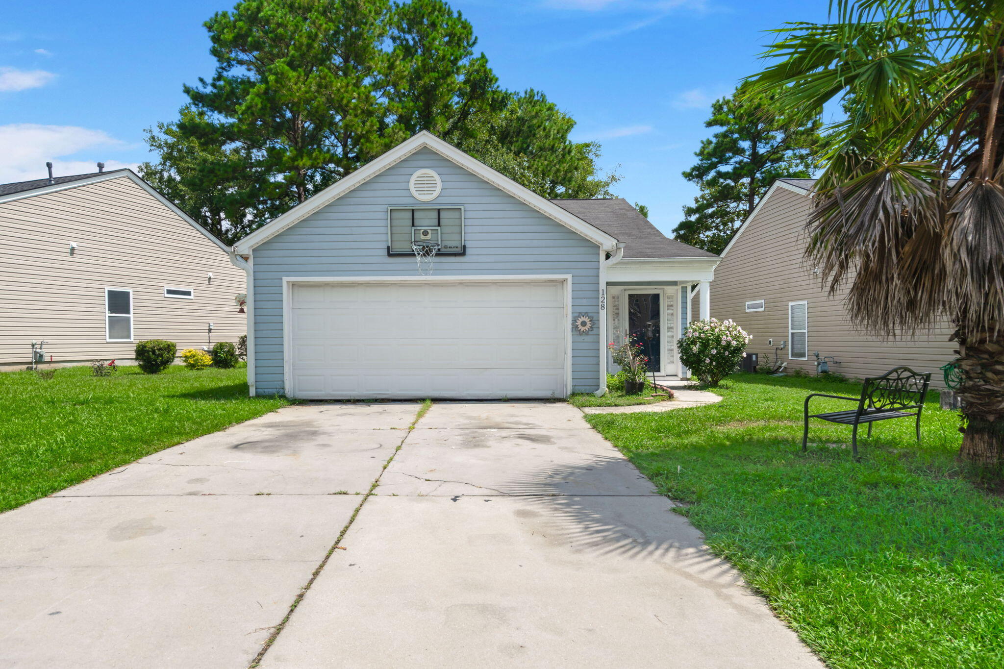 128 Coosawatchie Street