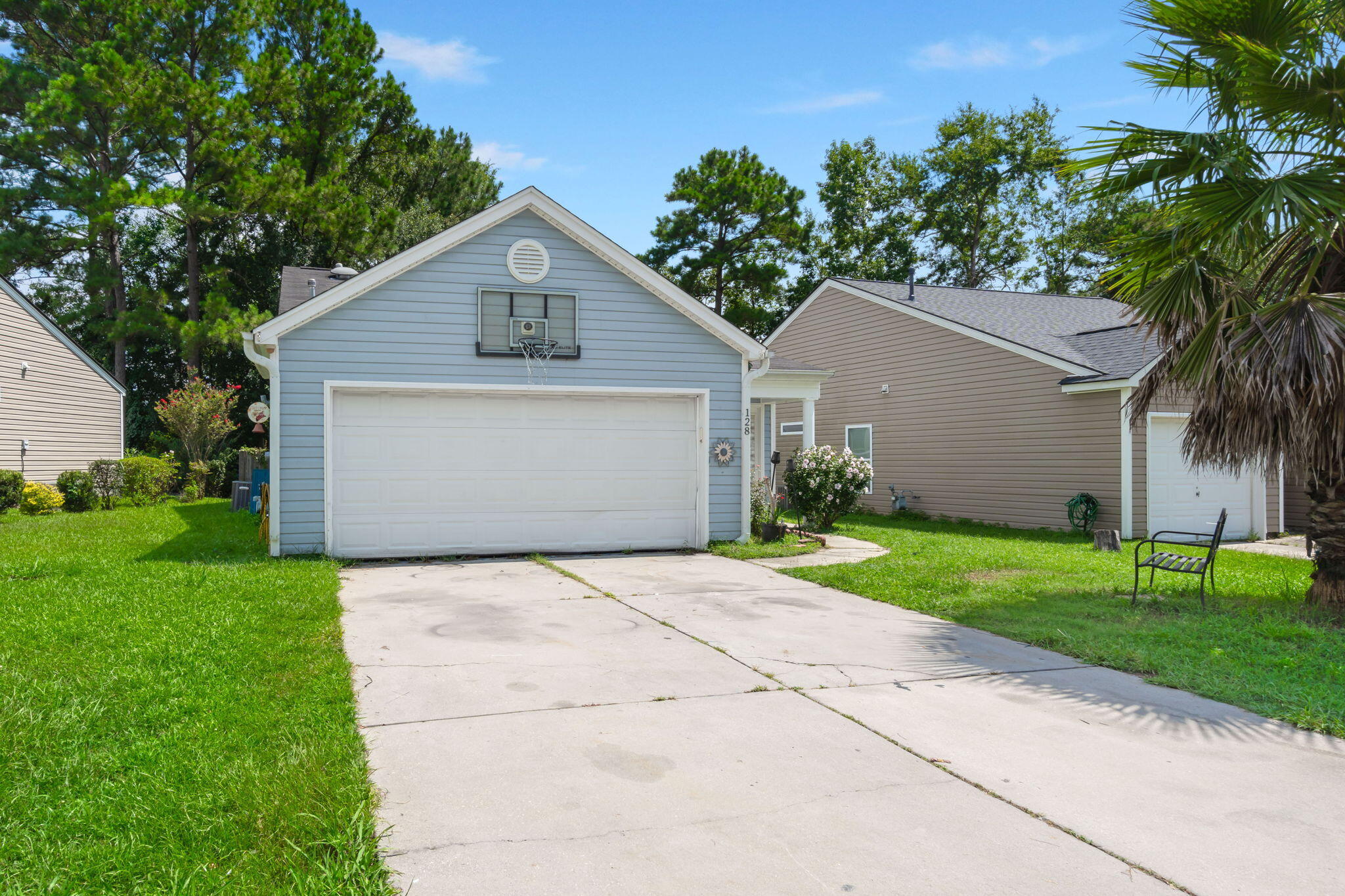 128 Coosawatchie Street