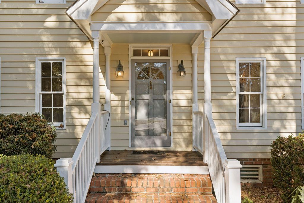 Photo of 1063 Plantation Lane, Mount Pleasant, SC 29464 (MLS # 26000516)