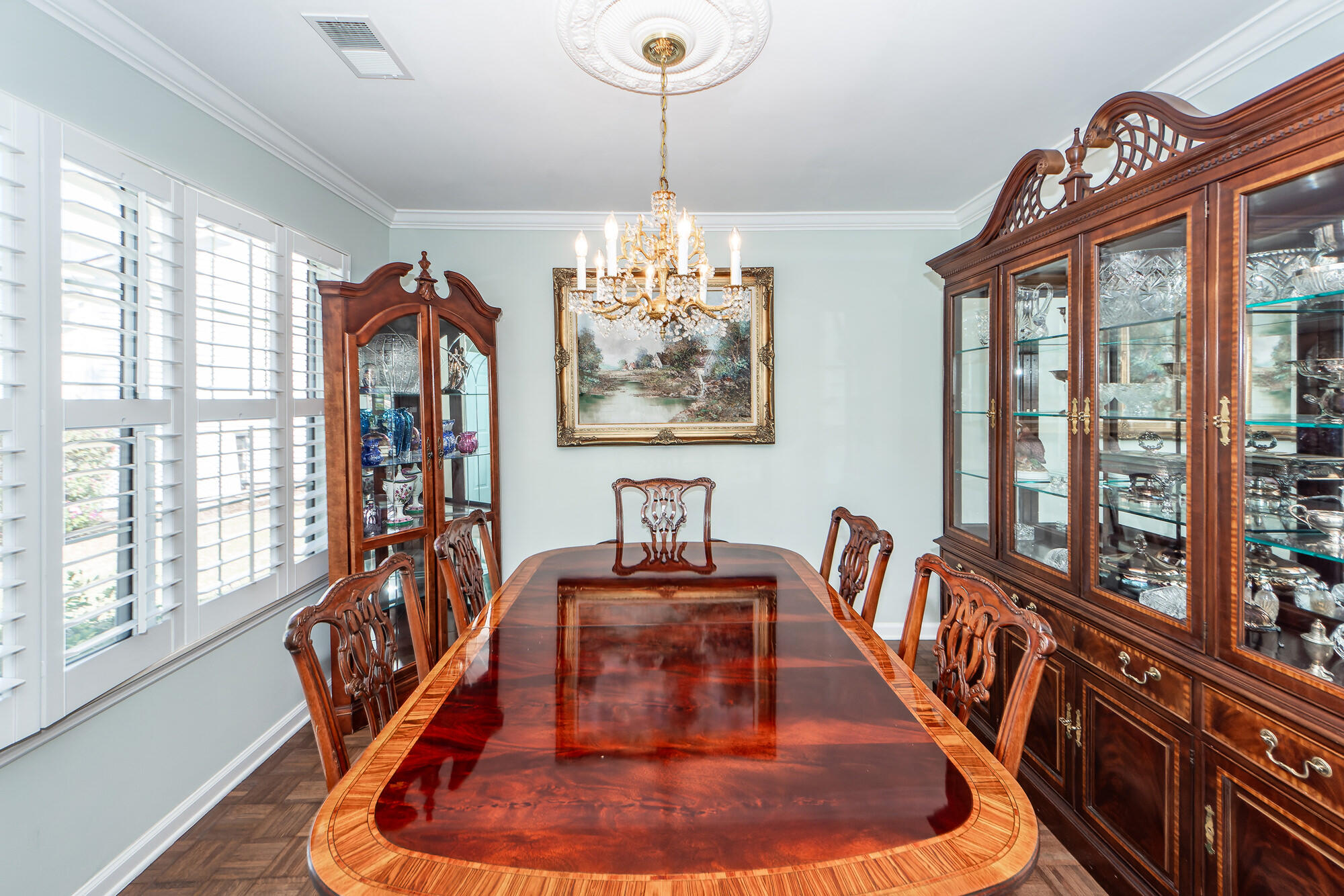 1233 Bridgeport Drive
