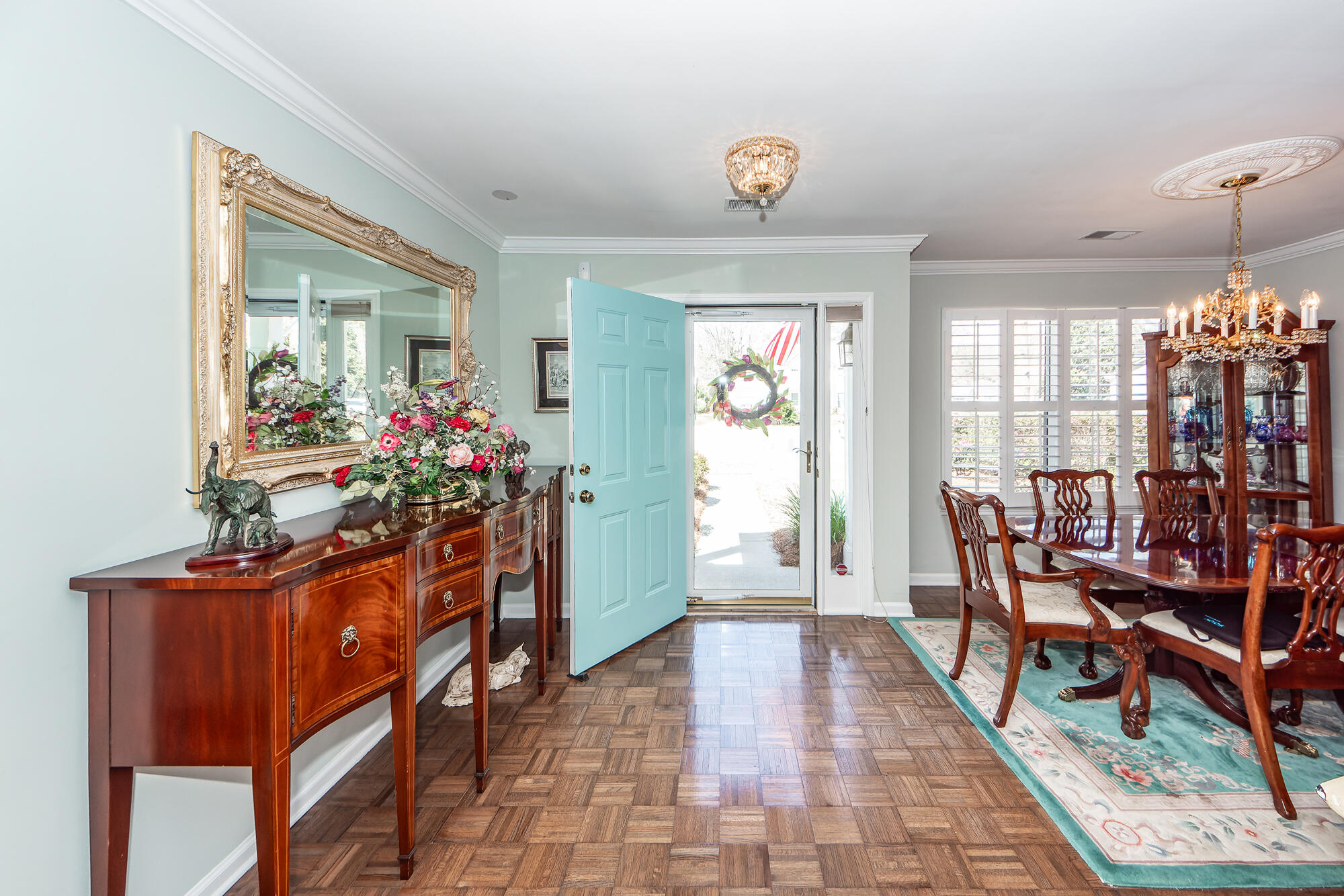1233 Bridgeport Drive