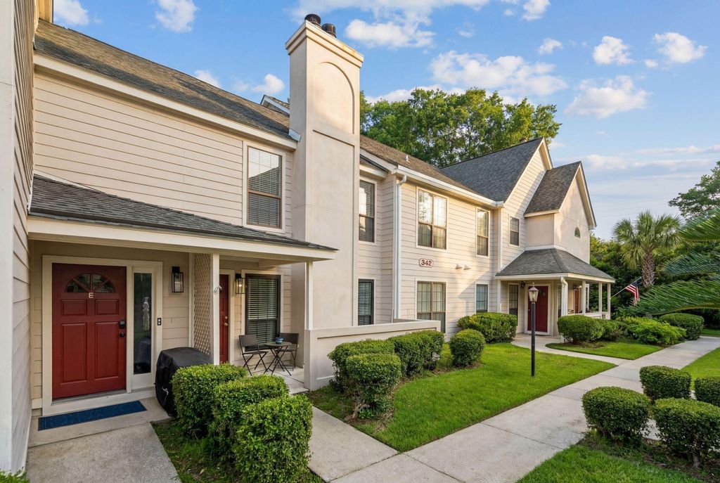 Photo of 348 Sandpiper #E, Mount Pleasant, SC 29464 (MLS # 26007004)