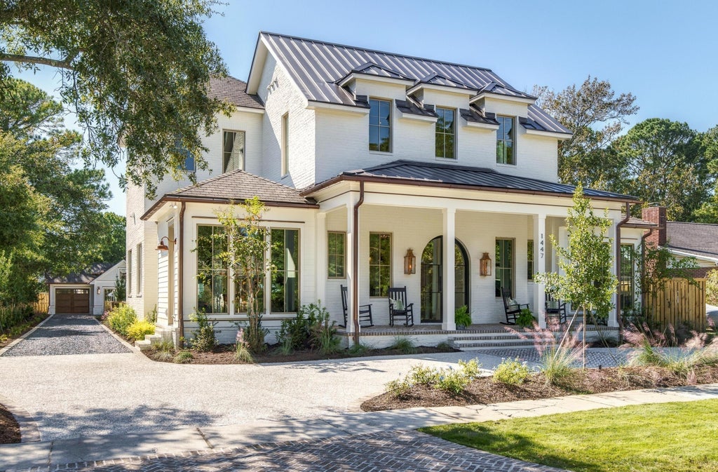 Photo of 1447 Simmons Street, Mount Pleasant, SC 29464 (MLS # 26029041)