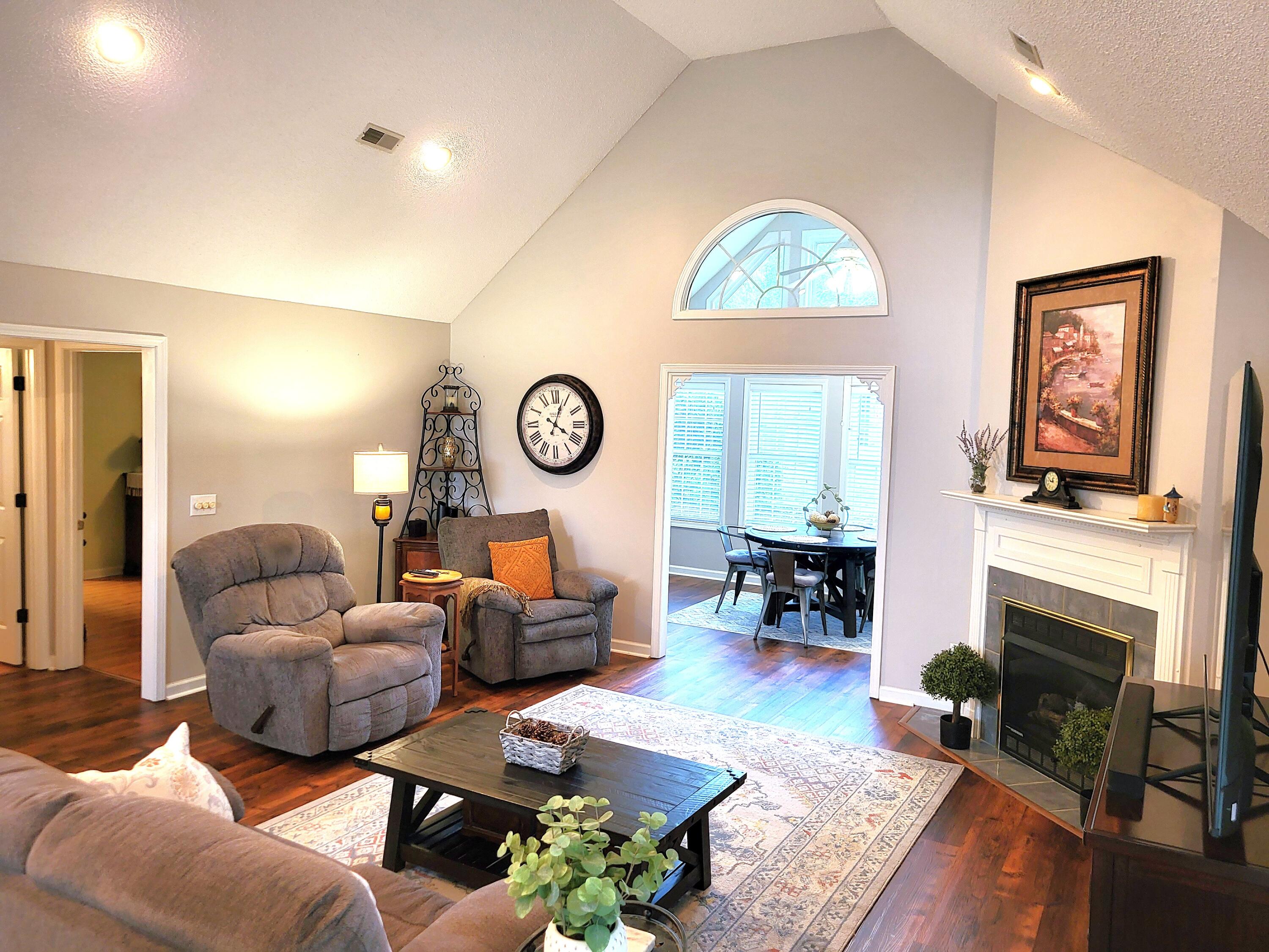 256 Ridge Lake Drive