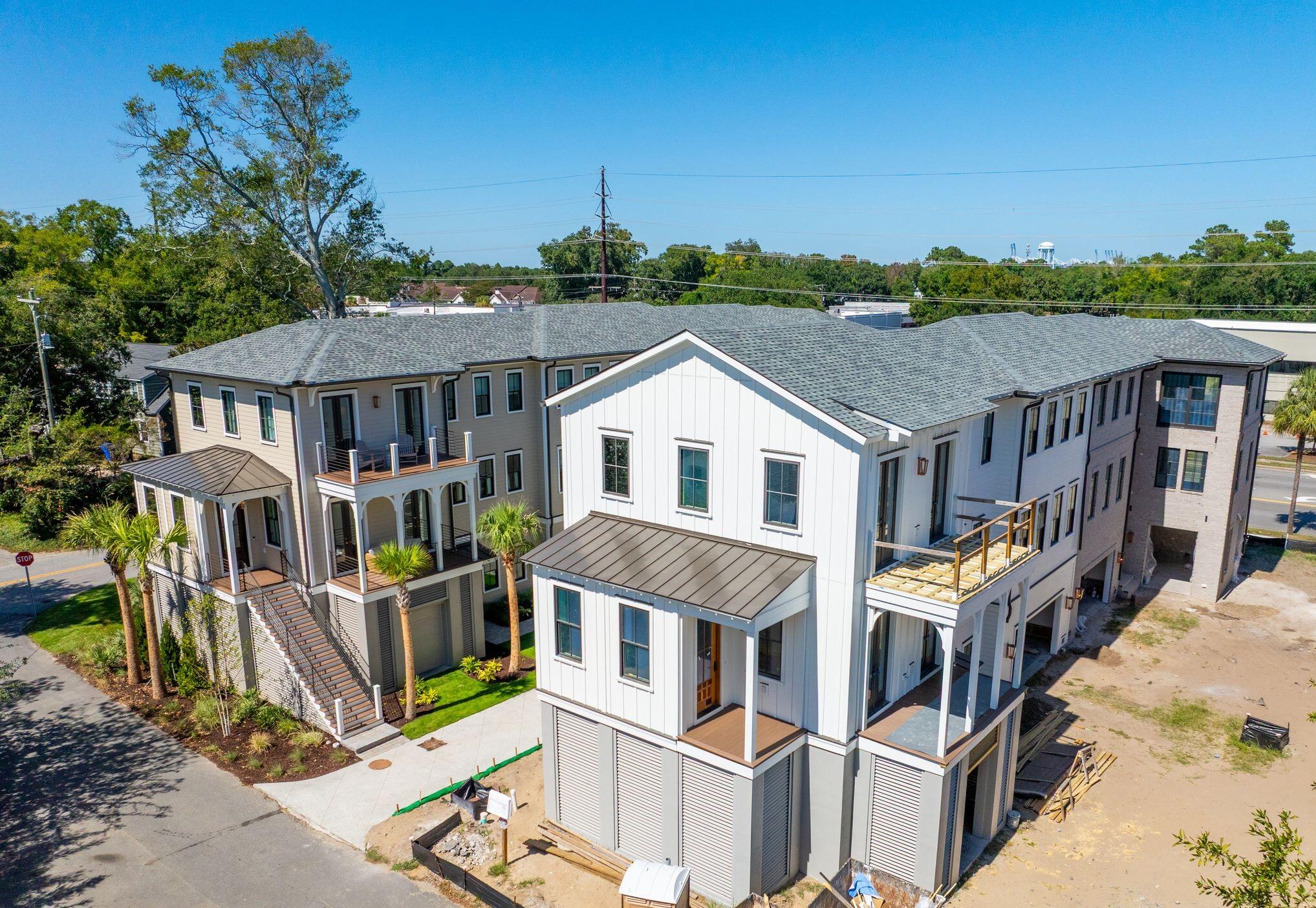 303 Queens Court 2