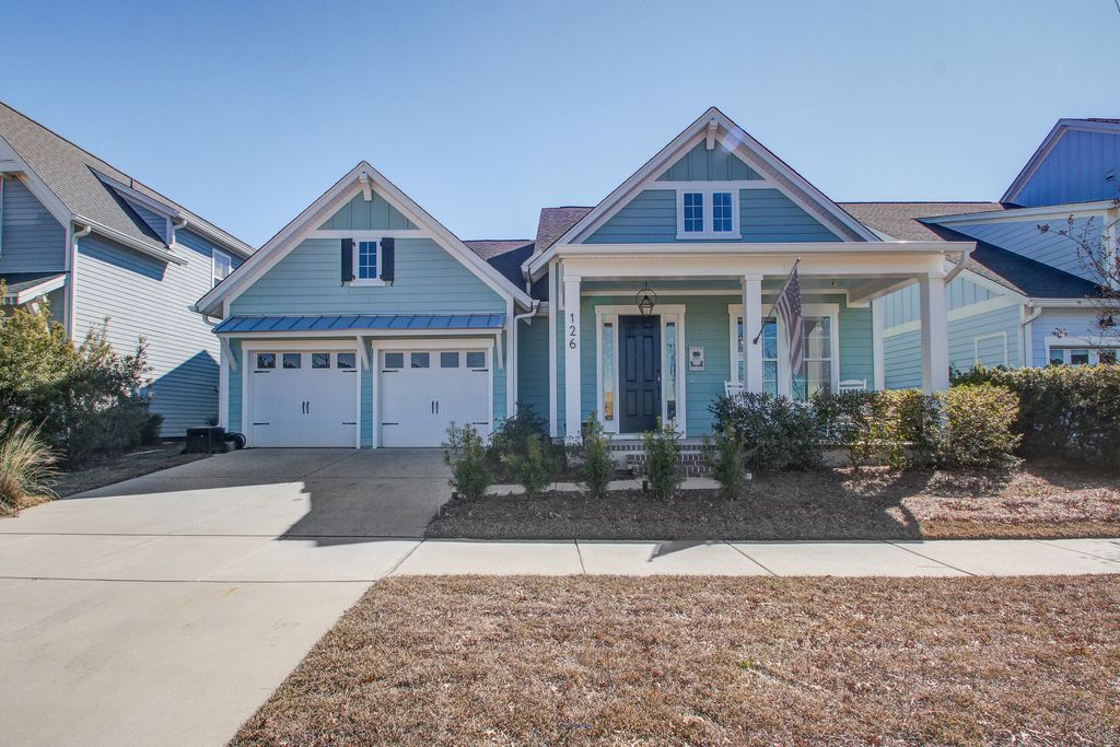 Photo of 126 Clearblue Loop, Summerville, SC 29486 (MLS # 26005392)
