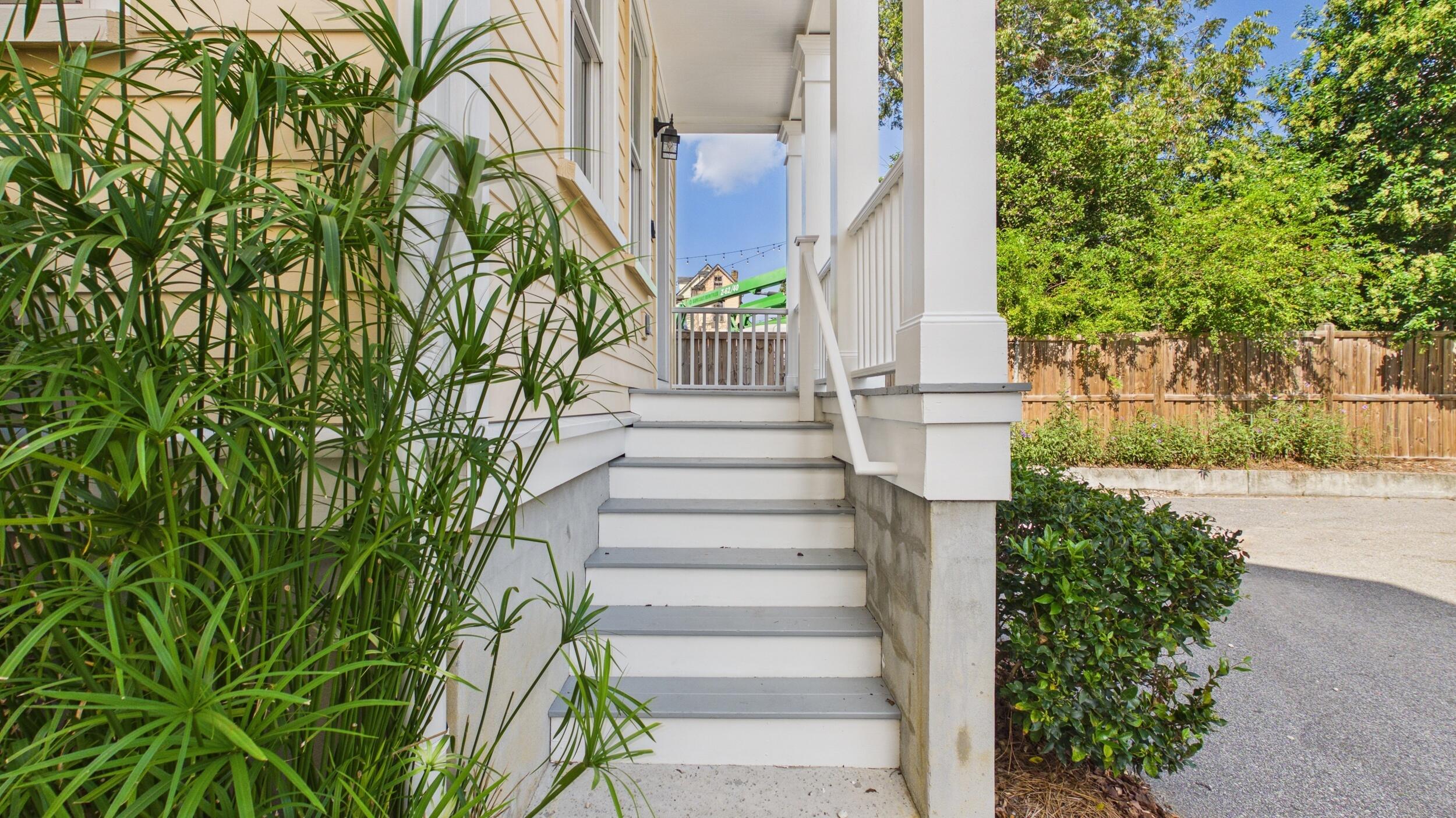 56 Dereef Court