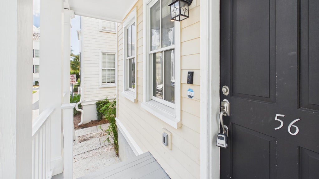 Photo of 56 Dereef Court, Charleston, SC 29403 (MLS # 26028748)