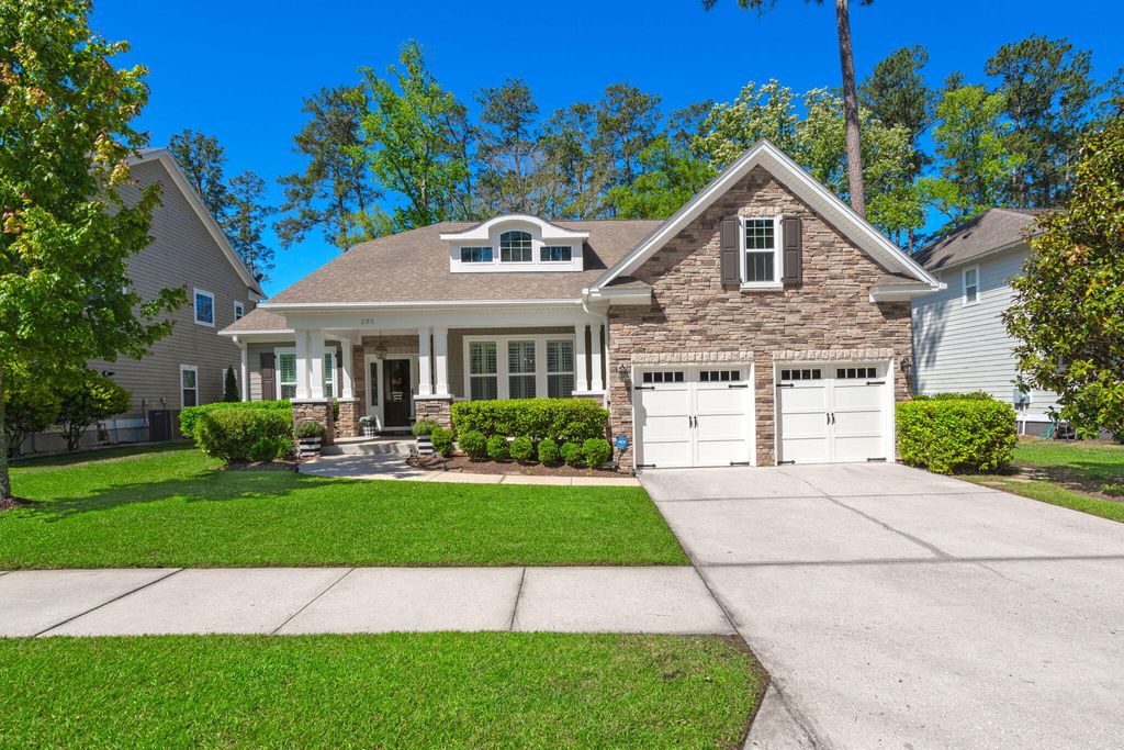 Photo of 205 Weston Hall Drive, Summerville, SC 29483 (MLS # 26010387)