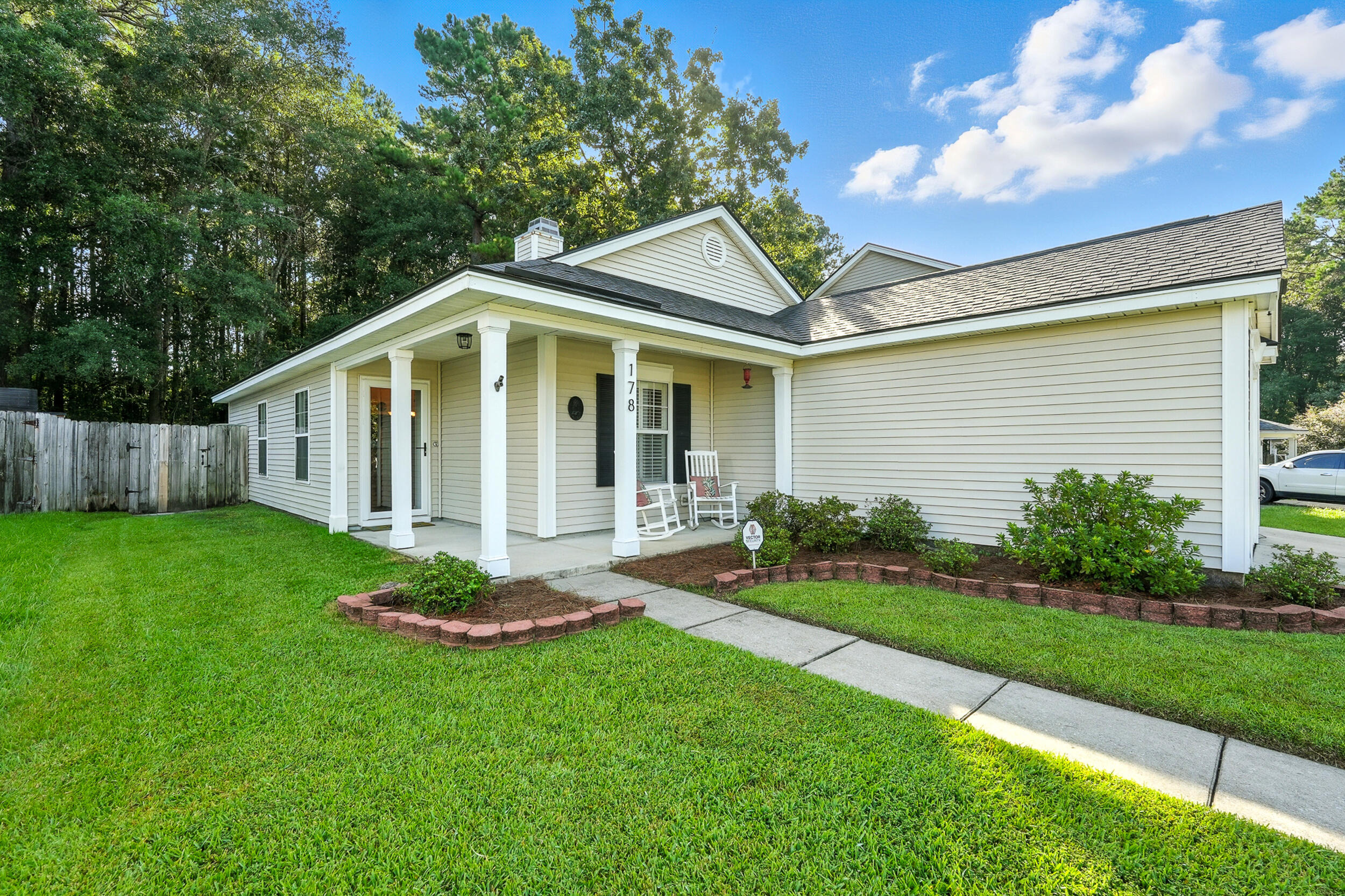 178 Two Pond Loop
