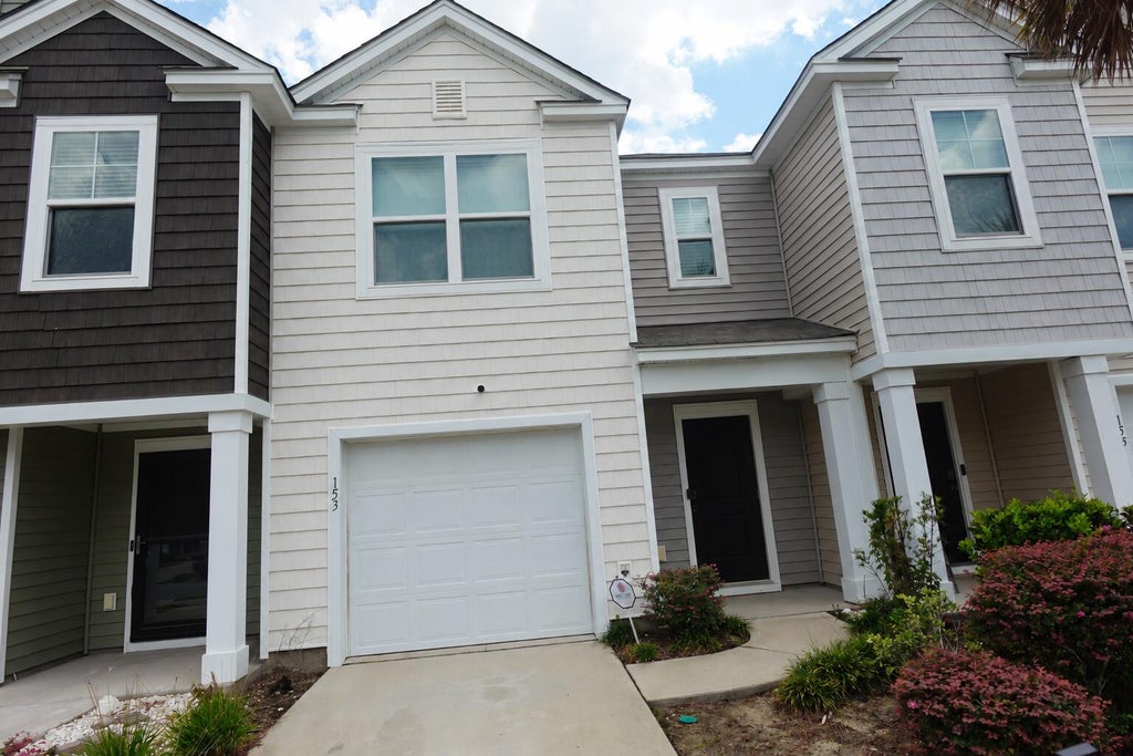Photo of 153 Rosefield Court, Summerville, SC 29485 (MLS # 26026764)