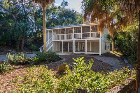 A home in Edisto Island