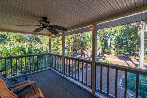 A home in Edisto Island