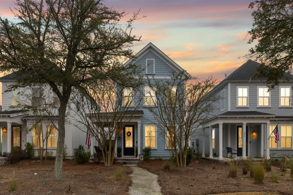 Photo of 267 Summers Drive, Summerville, SC 29485 (MLS # 26000944)