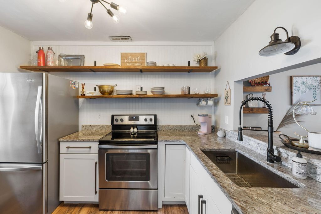 Photo of 262 Stefan Drive #10f, Charleston, SC 29412 (MLS # 25028361)