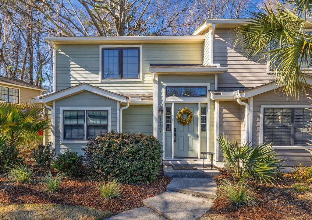 Photo of 1734 Villa Maison, Mount Pleasant, SC 29464 (MLS # 26004040)