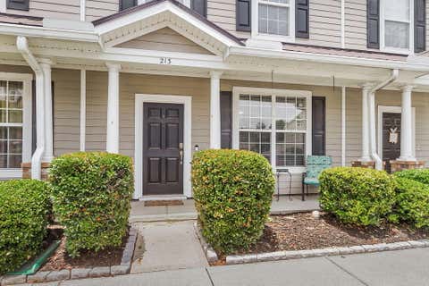 Photo of 213 Hemingway Circle, Summerville, SC 29483 (MLS # 26016742)