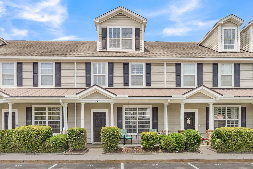 Photo of 213 Hemingway Circle, Summerville, SC 29483 (MLS # 26016742)
