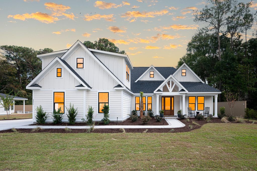 Photo of 149 Ponderosa Road, Summerville, SC 29483 (MLS # 25025121)