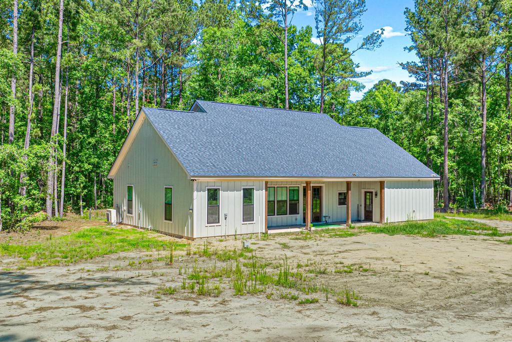 Photo of 278 Happy Haven Lane, Walterboro, SC 29488 (MLS # 26015139)