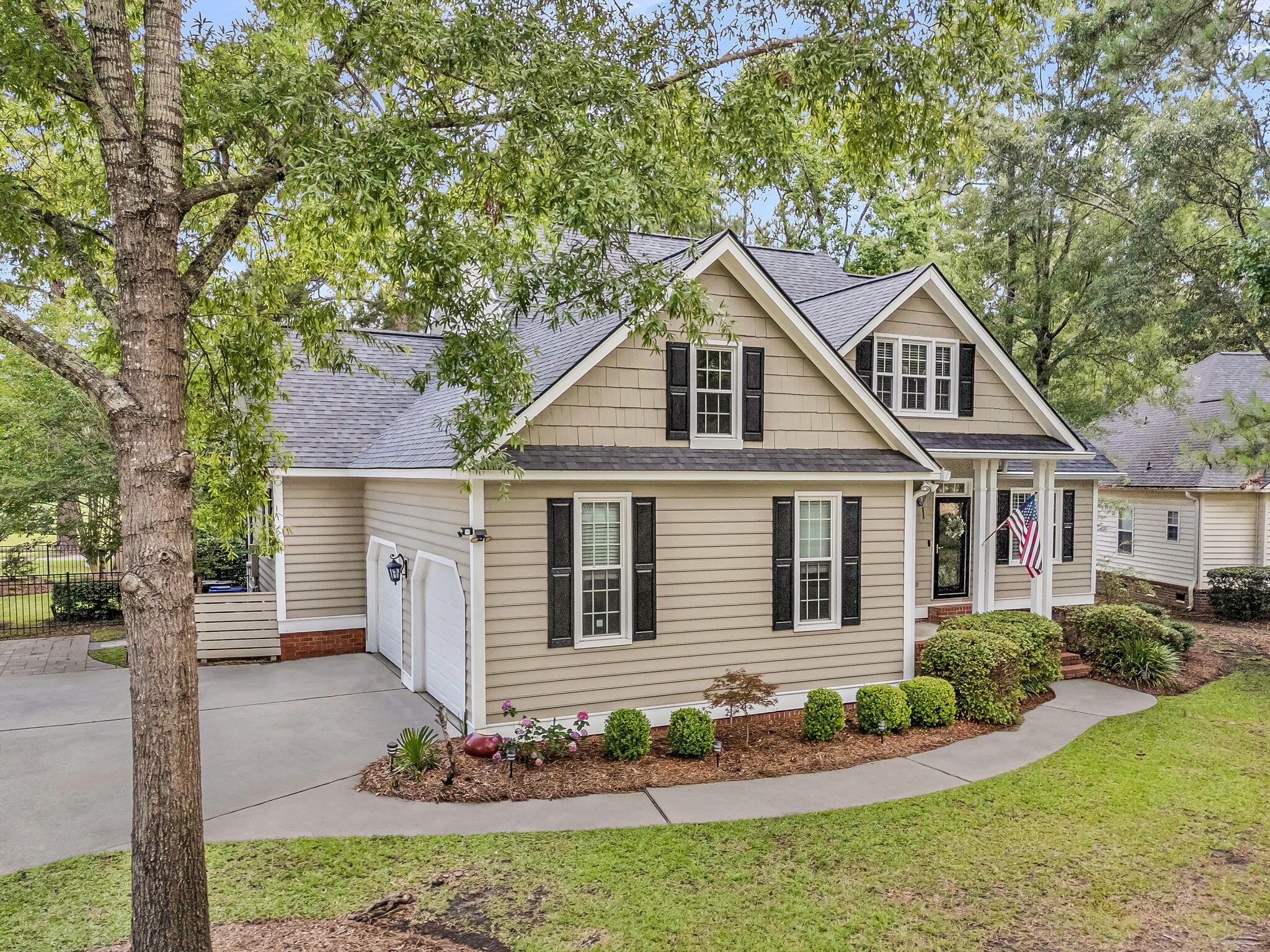 195 Prestwick Court