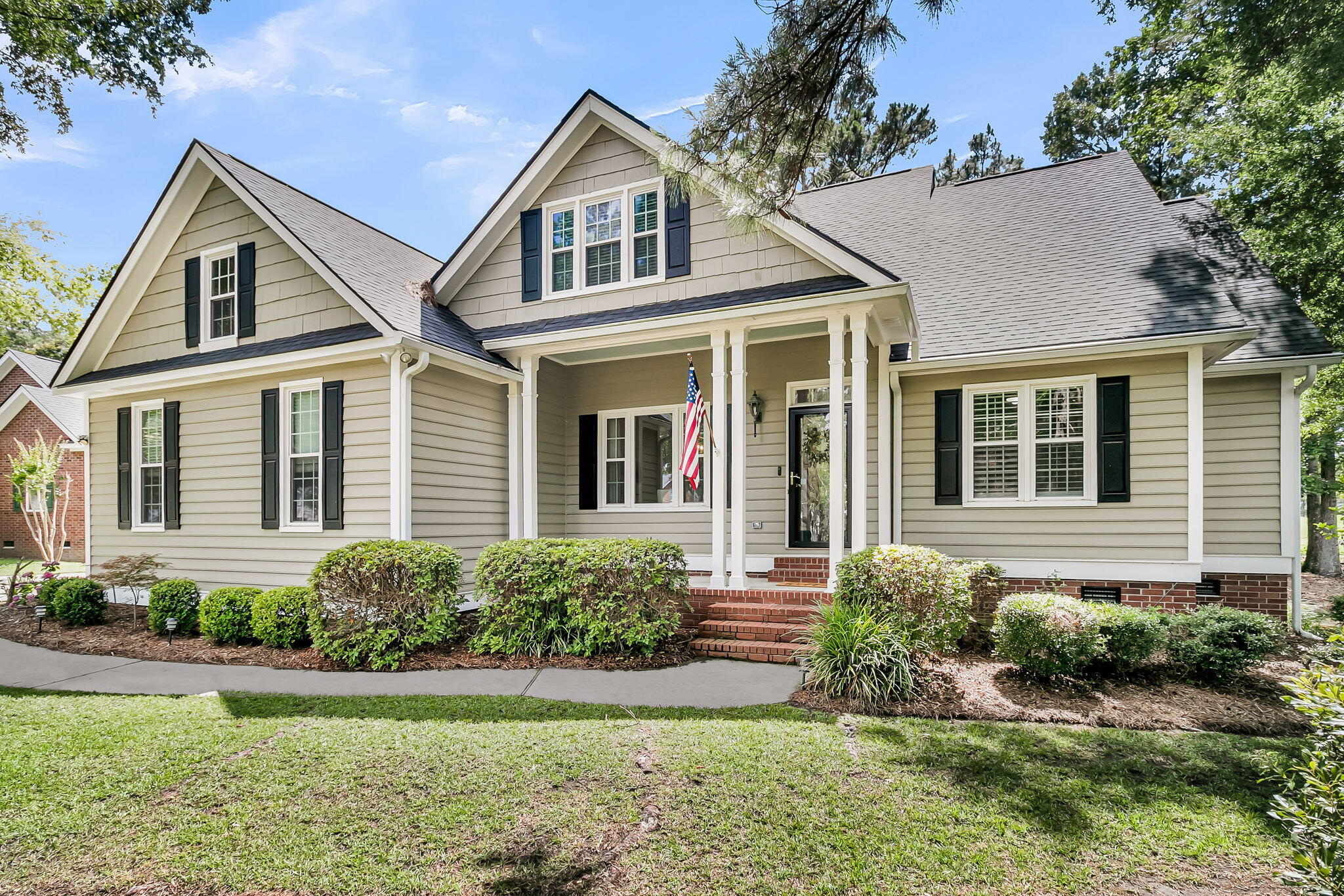 195 Prestwick Court