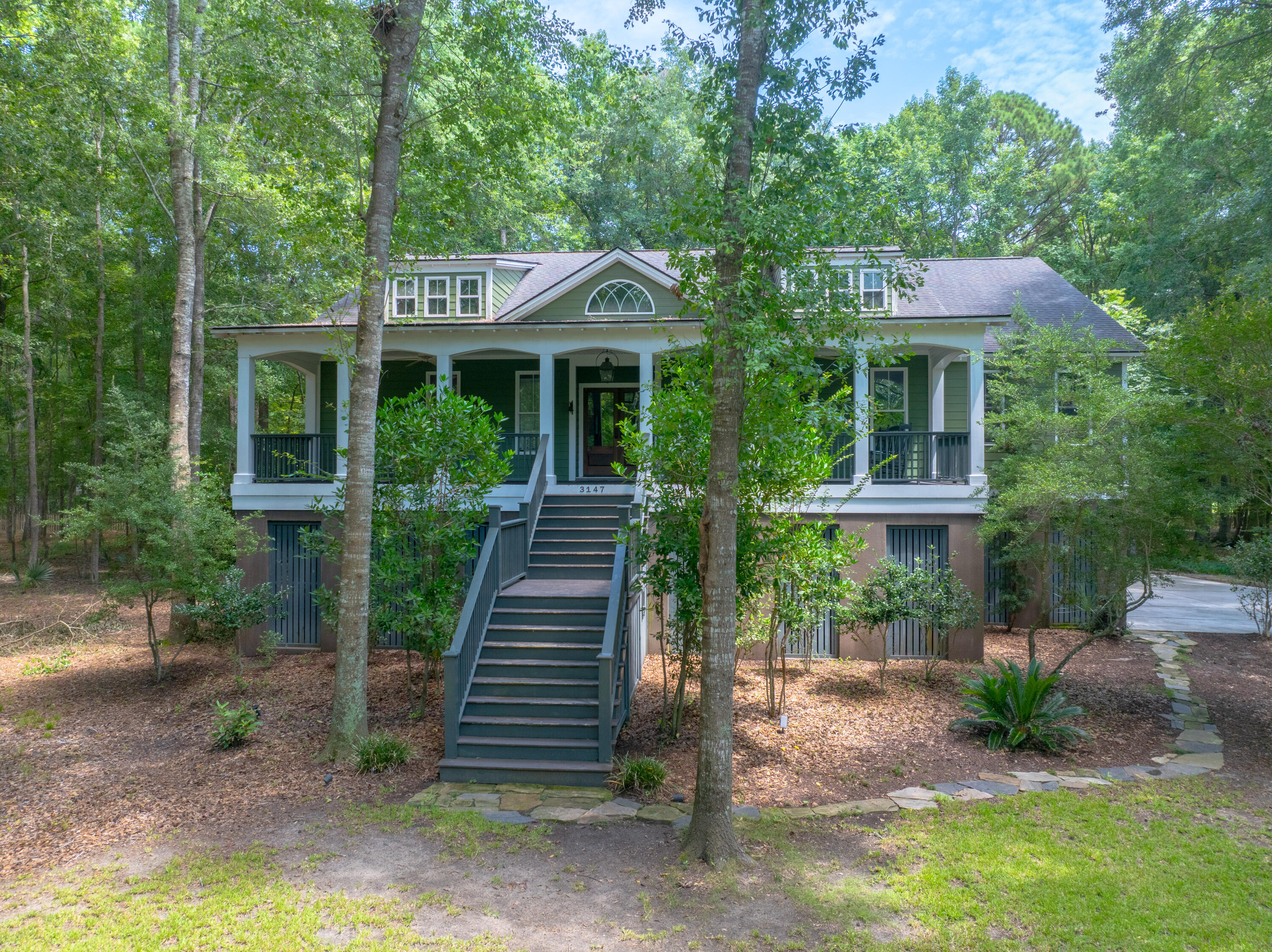 View Mount Pleasant, SC 29466 house