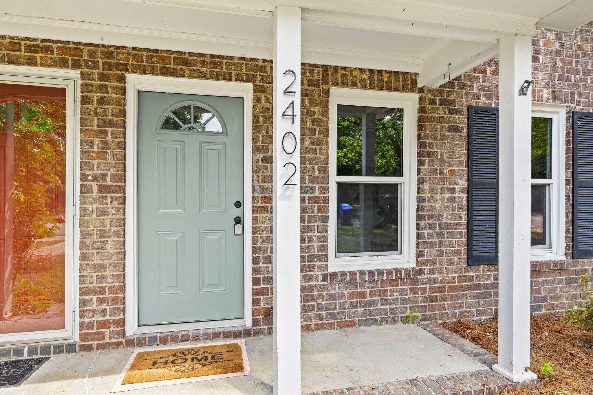 2402 Quail Hollow Court
