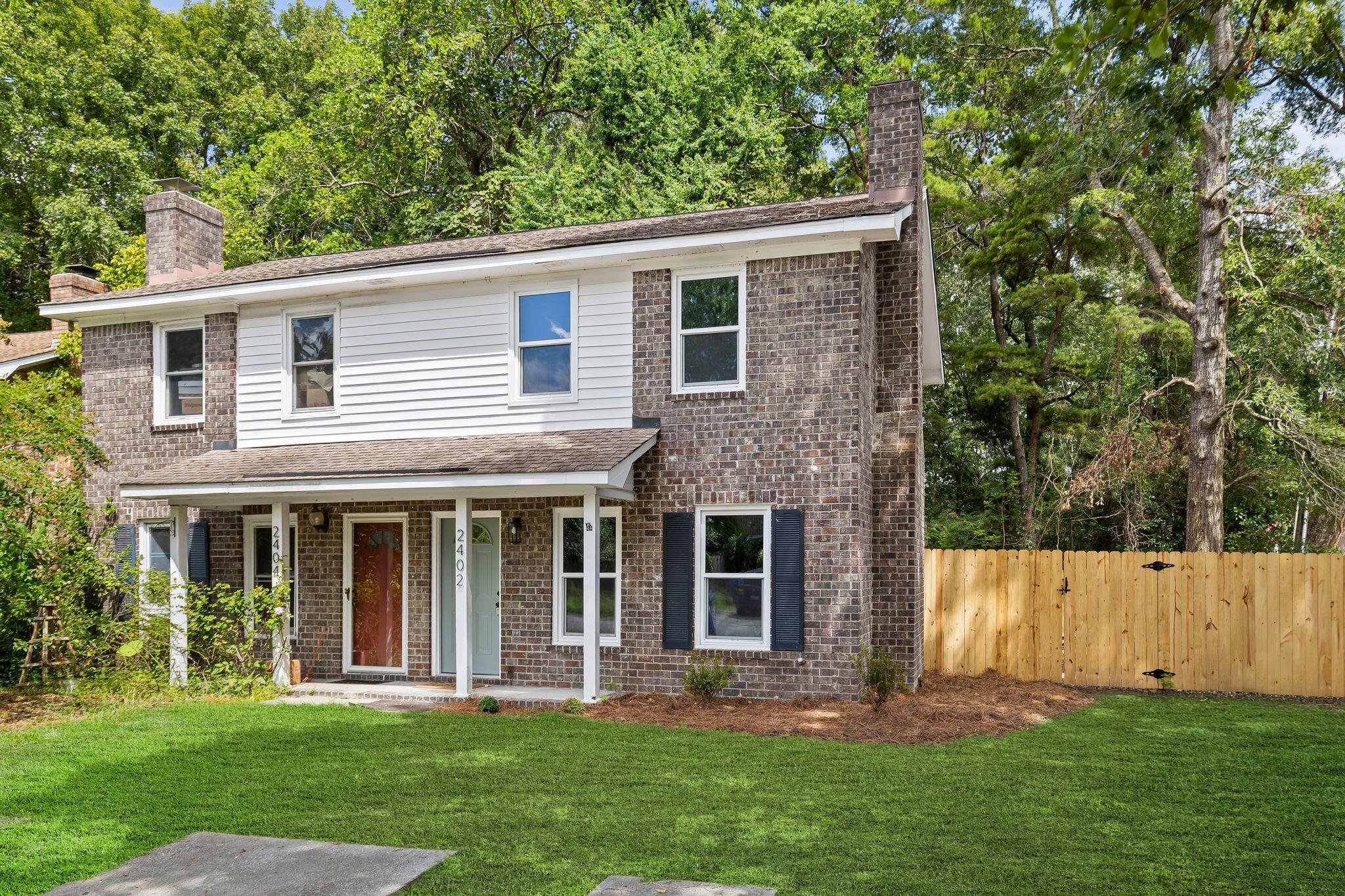 2402 Quail Hollow Court