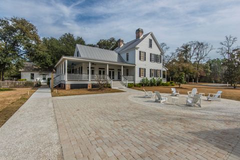 A home in Summerville