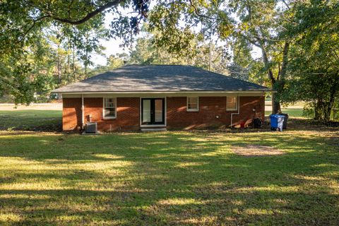 A home in North Charleston