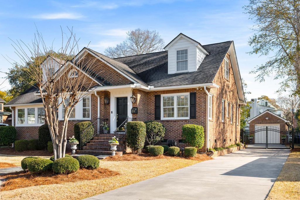 Photo of 38 Barre Street, Charleston, SC 29401 (MLS # 26003966)