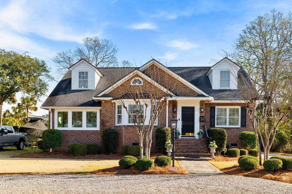 Photo of 38 Barre Street, Charleston, SC 29401 (MLS # 26003966)