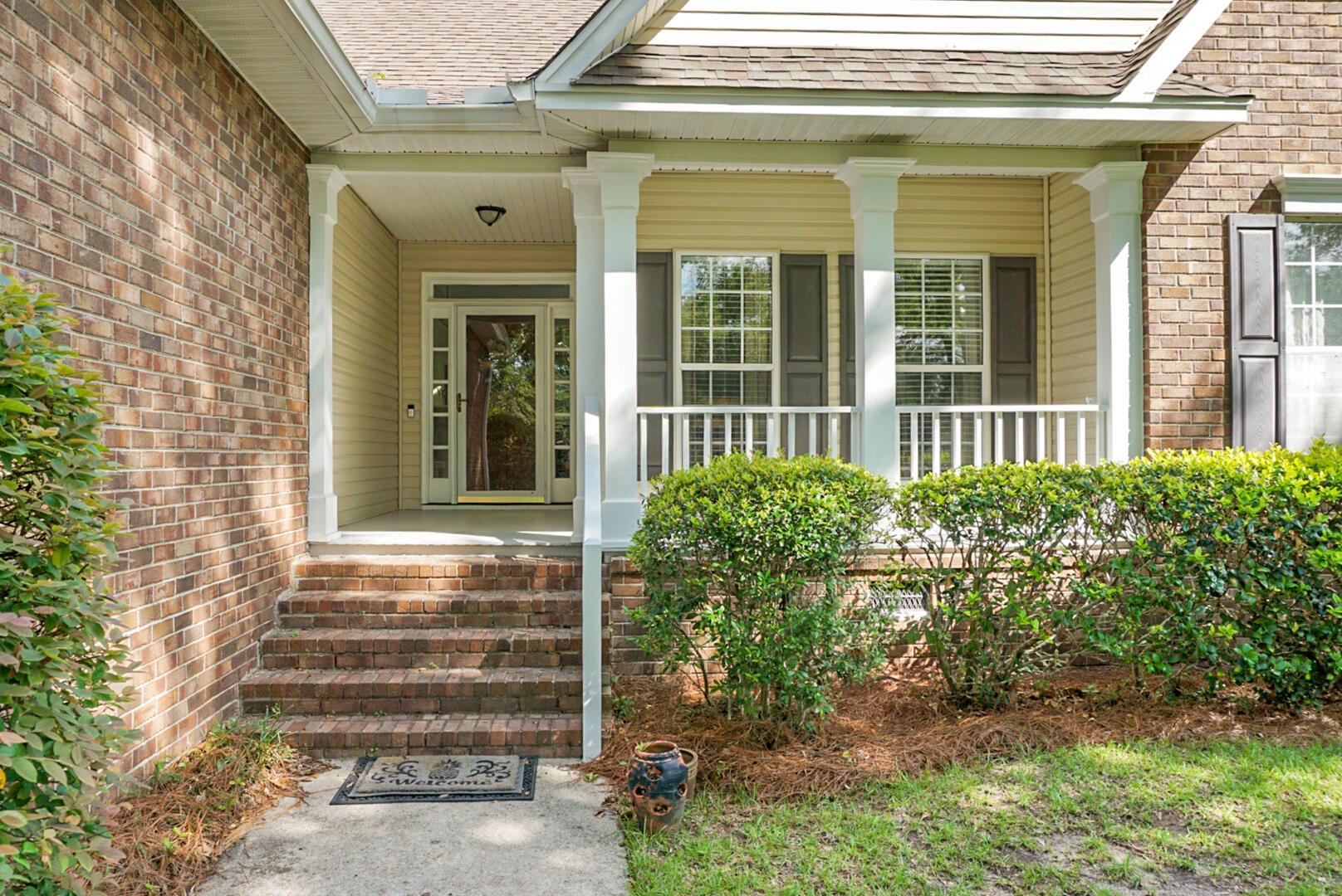 652 Spinner Circle