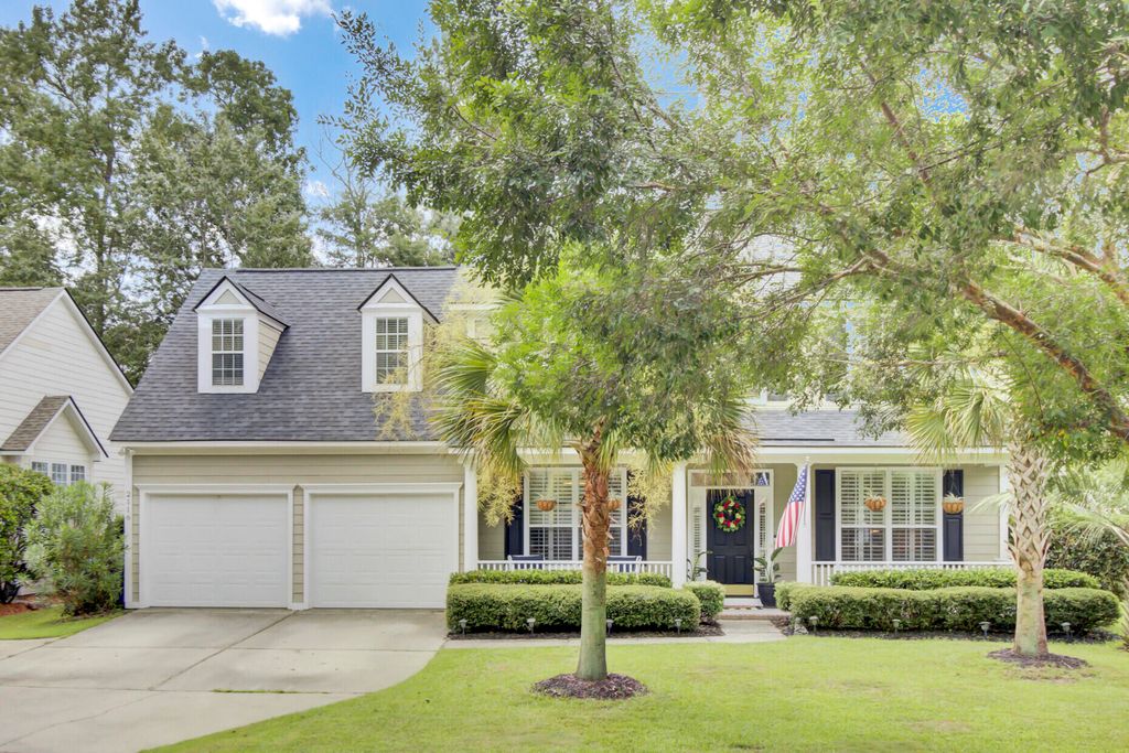 Photo of 2116 Tall Grass Circle, Mount Pleasant, SC 29466 (MLS # 25024748)