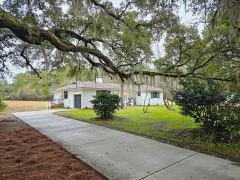 488 Society Road A&B McClellanville SC 29458