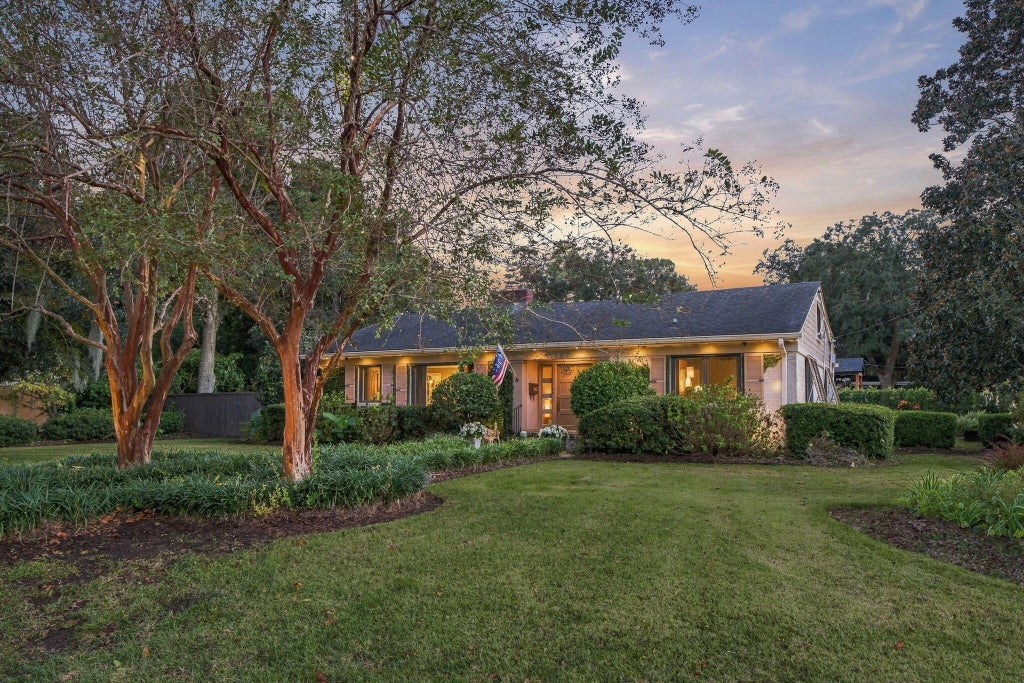 Photo of 1157 South Boulevard, North Charleston, SC 29405 (MLS # 26028987)