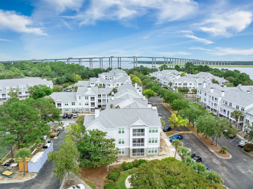 Photo of 130 River Landing Drive #12204, Charleston, SC 29492 (MLS # 25026548)