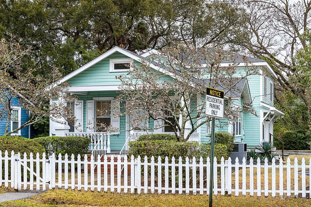 Photo of 103 Tall Oak Avenue, Charleston, SC 29407 (MLS # 25027684)