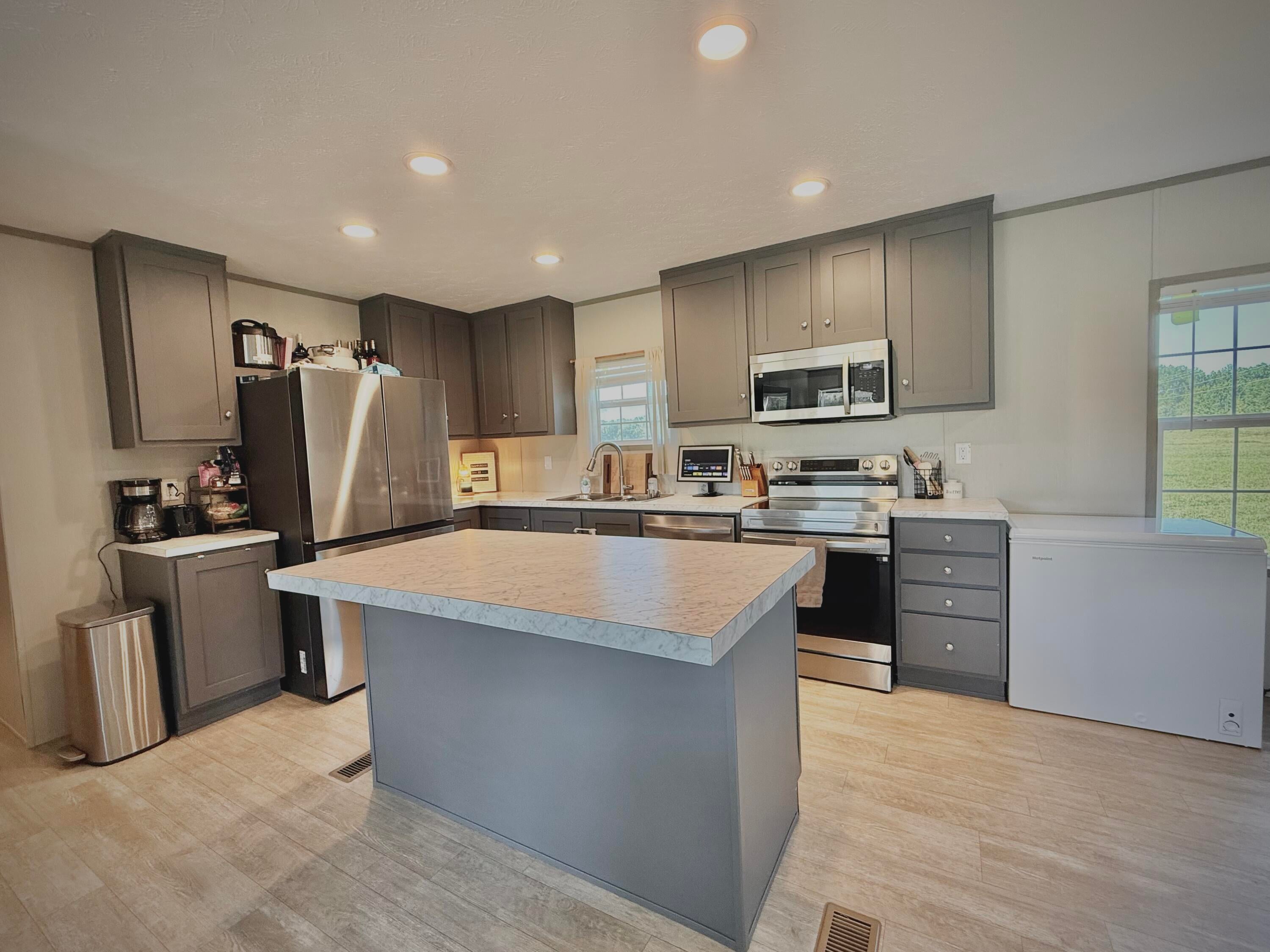 406 Sage Lane