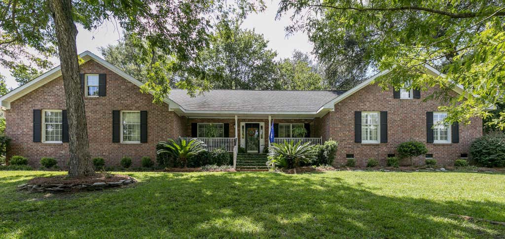 Photo of 103 Old Postern Road, Summerville, SC 29483 (MLS # 26023882)