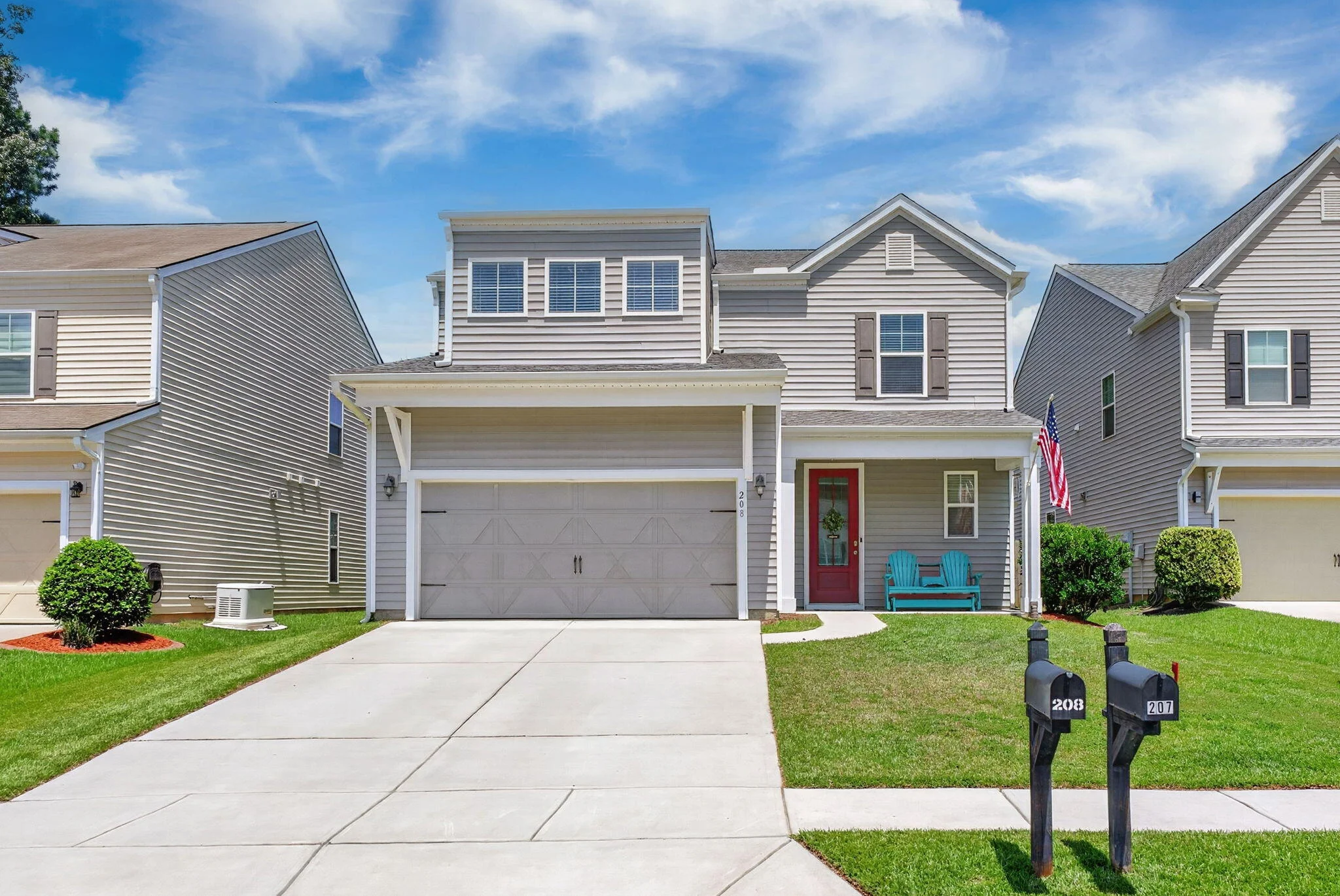 208 Roanoke Hill Court