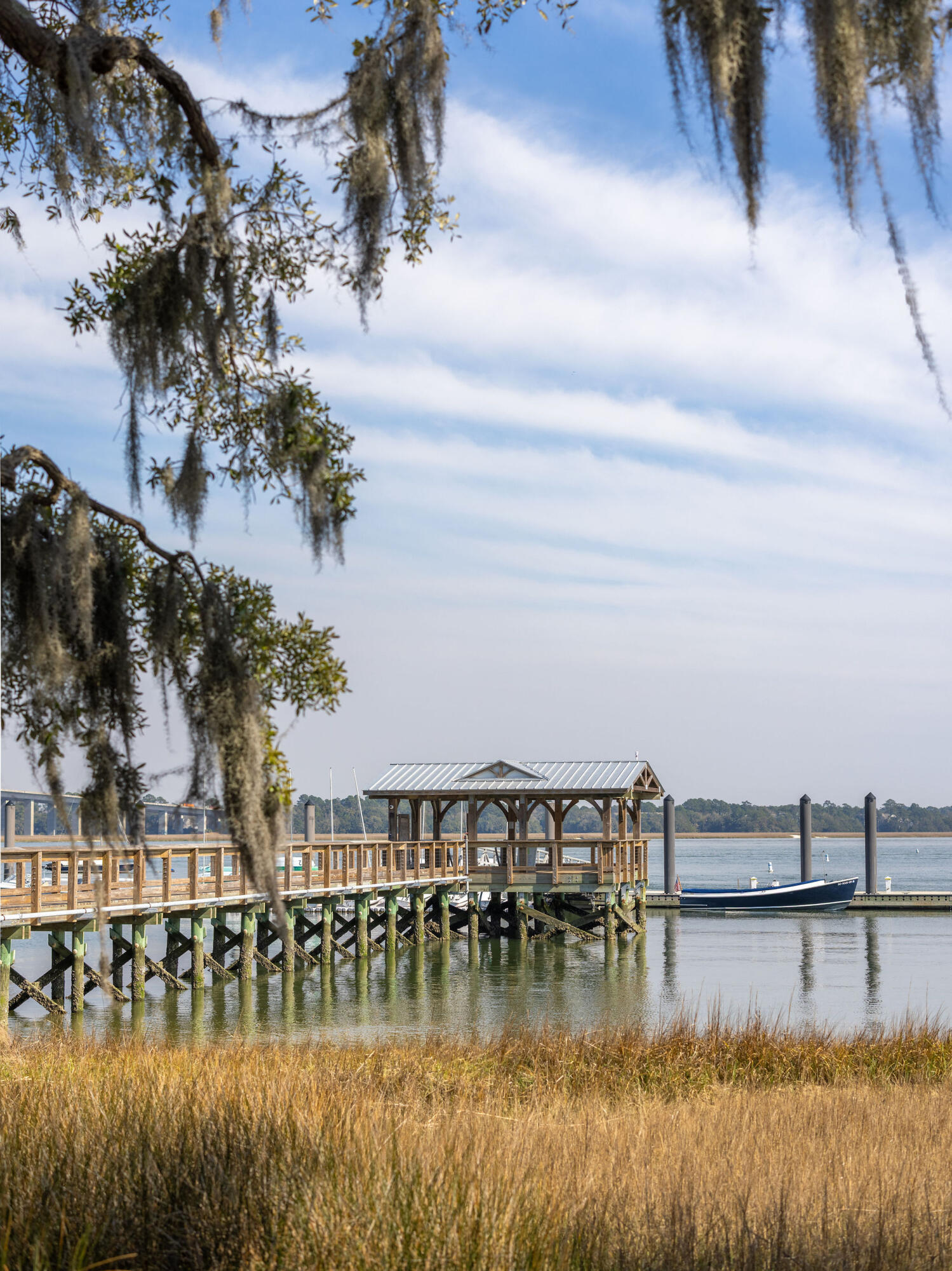 301 Longshore Street 423
