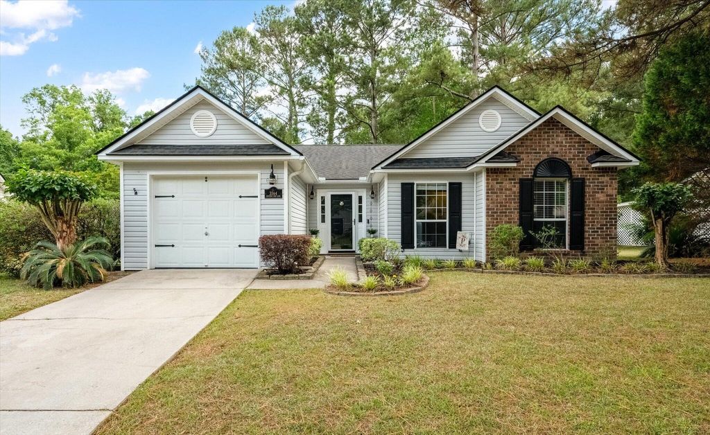 Photo of 3564 Hunters Oak Lane, Johns Island, SC 29455 (MLS # 26015407)